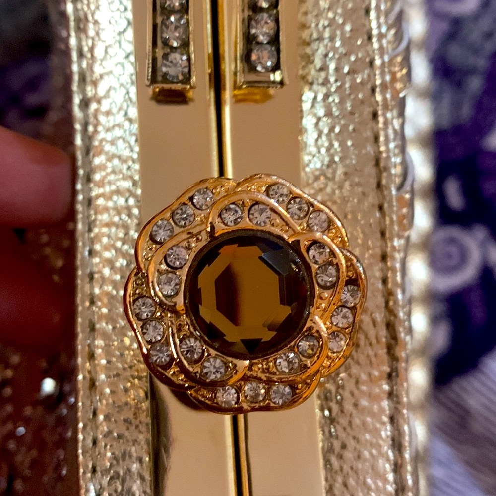 The Goddess in Gold! New! - Picture 5 of 11